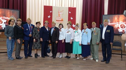 В Азнакаевском политехническом техникуме прошел «Весенний вальс Победы»