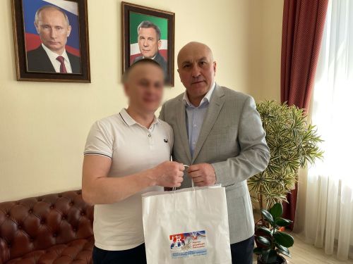 Глава Азнакаевского района встретился с участником специальной военной операции