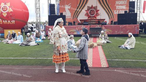 В Азнакаево торжественно отметили День Победы