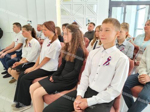 Азнакайда 14 яшен тутырган егет һәм кызларга тантаналы рәвештә паспорт тапшыру чарасы узды
