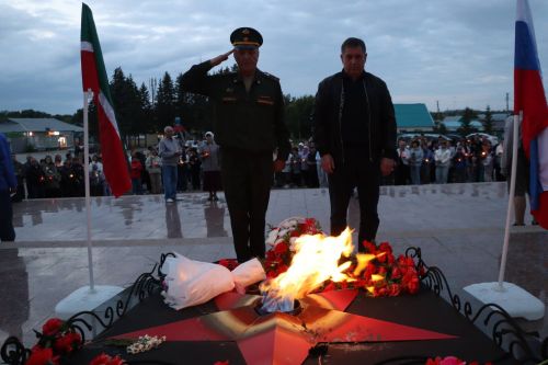 22 июня: Азнакаевцы зажгли «Свечу памяти»