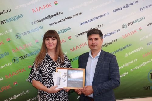 Специалист газеты «Маяк» одержала победу в конкурсе «Нейросети в продажах рекламы»