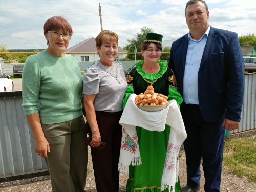Чей край краше?