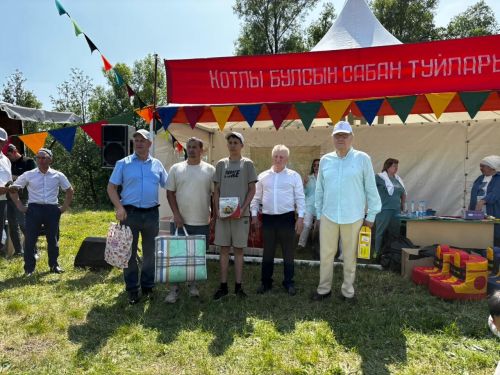В Балтачевском поселении состязались на деревянных лошадках