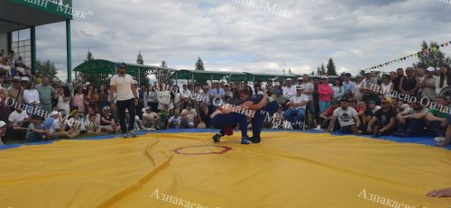 Азнакаевский борец Альберт Мамалимов в пятый раз стал абсолютным чемпионом Сабантуя