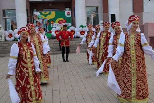 Азнакаево окунулось в мир народных традиций