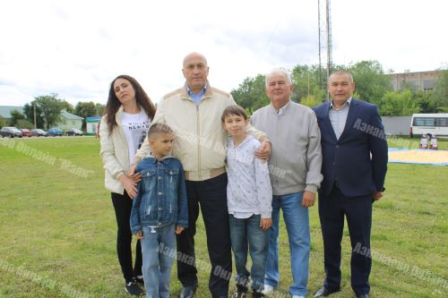Сабантуй добра: в Азнакаево провели праздник для детей, которые обрели семью