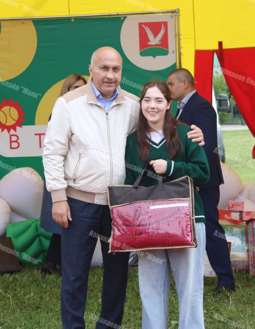 Азнакайда ятим балалар өчен Сабантуй узды