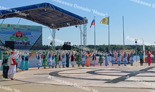 Азнакаевцы представили татарскую культуру на Сабантуе в Пензенской области