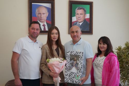 Первая татарка - «Мисс Европа» Роза Гадиева получила почетную грамоту в Татарстане