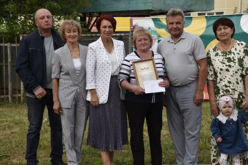 В поселке Актюбинский состоялся праздник двора
