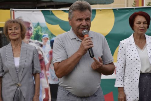 В поселке Актюбинский состоялся праздник двора