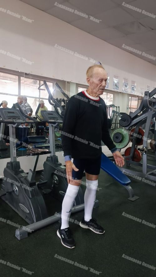 87 яшьлек спортчы Азнакай ветераннарына озак яшәү серләрен ачты