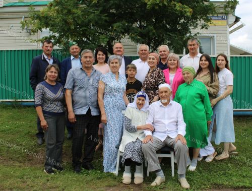 Акбабай из села Какре-Елга отметил 90-летний юбилей