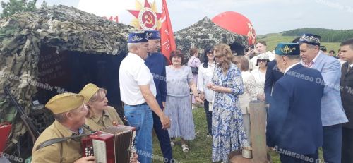 В Азнакаево проходит фестиваль «Чатыр тауда җыен» – праздник творческого наследия тюркских народов