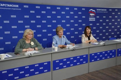 Помощь к школе: в Татарстане поддержат 40 тысяч детей, включая семьи военнослужащих СВО и подшефные территории
