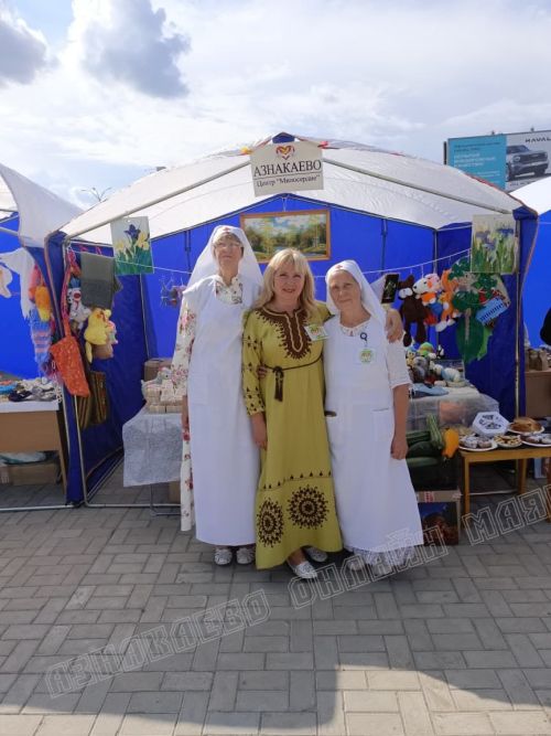 Азнакаевцы растят «Белый цветок» добра