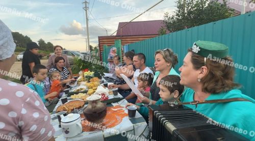 Чубар Абдул авылында күршеләр бәйрәм итте