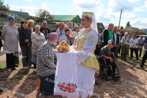 Актүбә бистәсендә яңартылганнан соң “Харис” чишмәсен ачу тантанасы булды