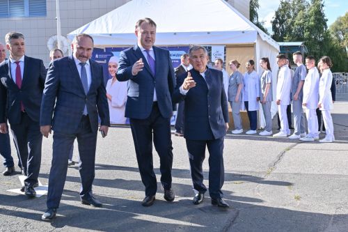 Азнакаевская ЦРБ получила новый автотранспорт