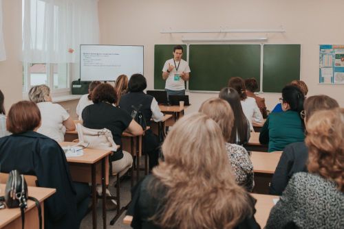 В Азнакаевском районе состоялась педагогическая конференция AlMETtalk