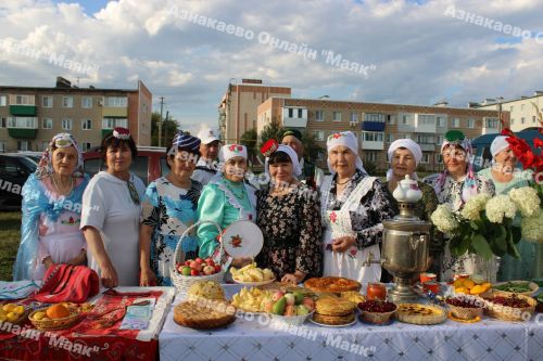 Фестиваль добрососедства собрал азнакаевцев в городском парке
