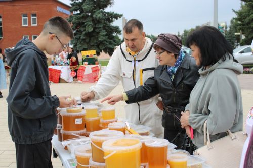 В Азнакаево стартуют осенние сельскохозяйственные ярмарки