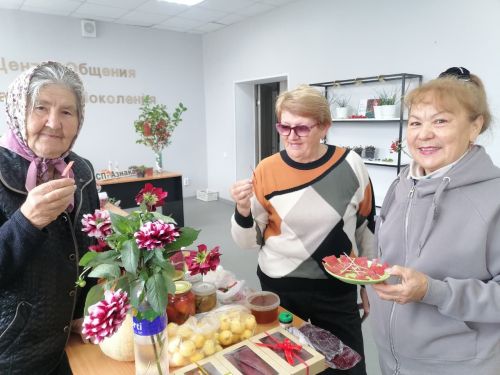 Осенняя ярмарка щедрости прошла в ЦОСП Азнакаево
