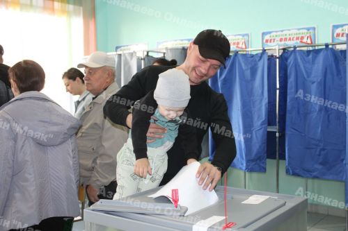 Азнакайда ТР Рәисен һәм җирле үзидарә депутатларын сайлаулар дәвам итә