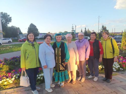 В Азнакаево прошел праздник «Бабье лето»