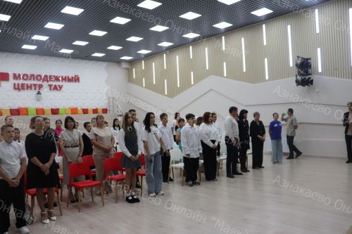 Вручение паспортов юным гражданам: важный шаг в жизни