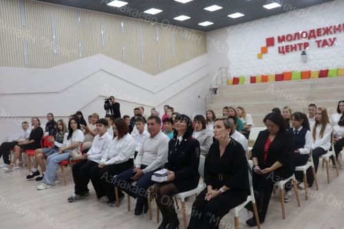 Вручение паспортов юным гражданам: важный шаг в жизни