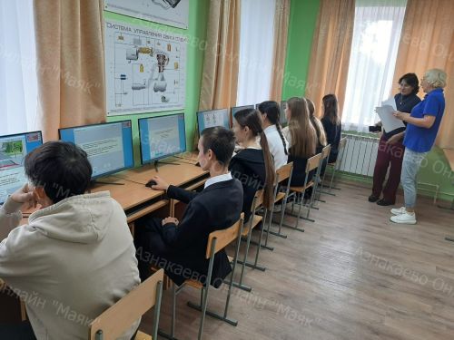 В Азнакаево прошел конкурс «Автосессия» на знание ПДД