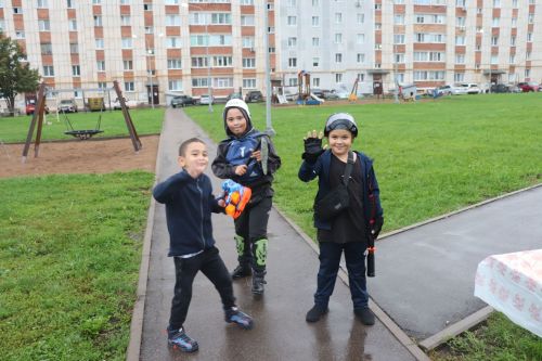 Праздник двора в Азнакаево: ни дождь, ни зной не помеха дружбе!