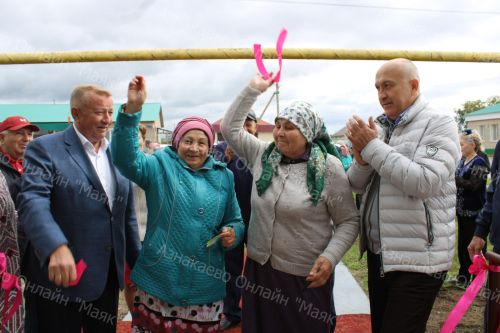 Кәкре Елга авылы халкы яңа кибетле булды