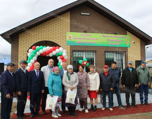 Кәкре Елга авылы халкы яңа кибетле булды