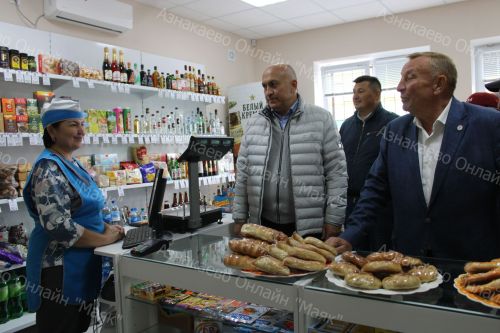 Кәкре Елга авылы халкы яңа кибетле булды
