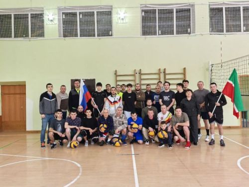 Чалпы авылы халкы үзенең батыр егетләрен онытмый