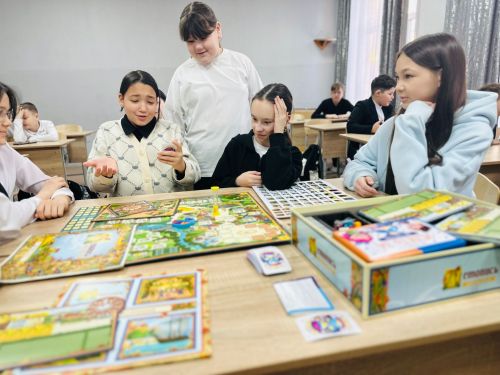Выключили экраны — включили смех!