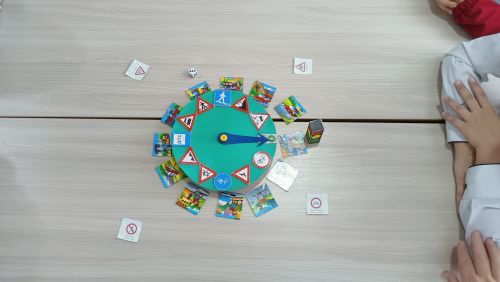 Безопасность на дороге: играем и учимся вместе!