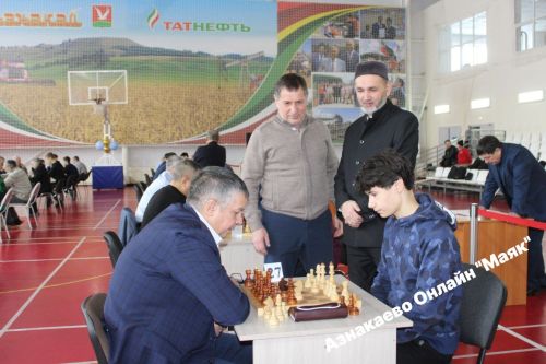 Азнакайга иң көчле шахматчылар җыелды