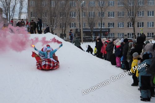 В Азнакаево прошли фестивали «Сани-2026» и  “Күрше чәе» («Соседский чай»)