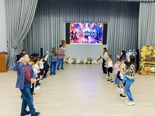 Осенний бал по-школьному