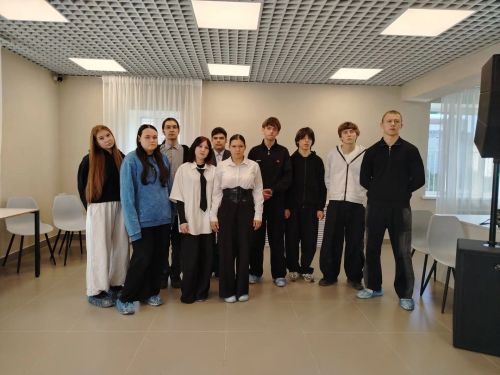 Студенты проверили знания по истории и праву