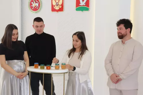 Тёплый праздник для самых дорогих