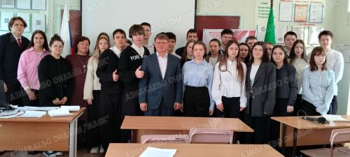 Уроки патриотизма: в Азнакаево стартовали парламентские уроки