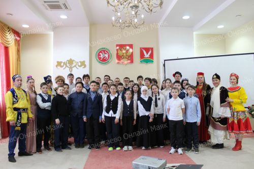 «В культуре края — душа народа»: в Азнакаево отметили День родного языка