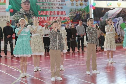 Азнакайда герой егет истәлегенә футбол турниры бара