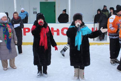 В пгт Актюбинский почтили подвиг земляка хоккейным турниром