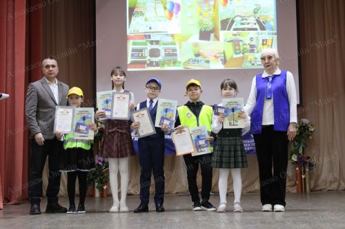 Юные инспекторы движения Азнакаево — на страже безопасности